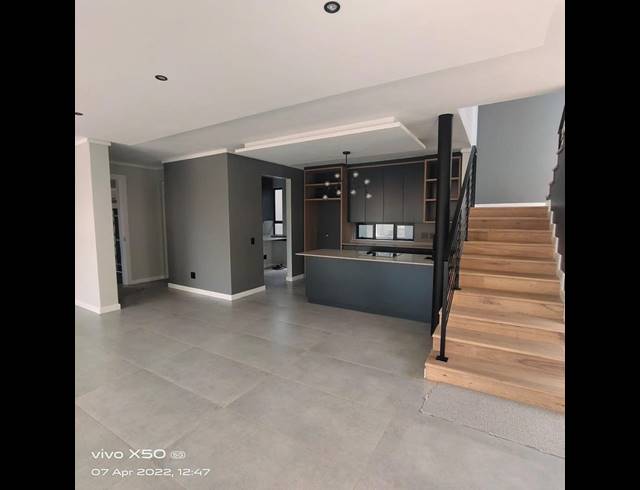 3 BEDROOM TOWNHOUSE FOR SALE IN WATERKLOOF